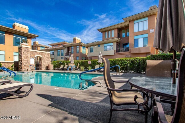 Foto del edificio - 14450 N Thompson Peak Pkwy