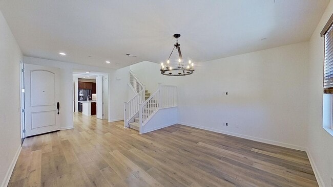 Building Photo - Los Carneros townhouse 3 Bed / 2.5 Bath – ...