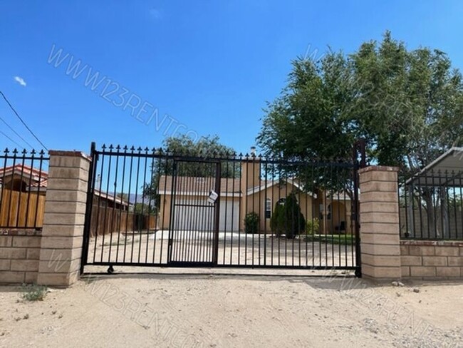 Foto del edificio - 3BD/2BTH LITTLEROCK SINGLE FAMILY HOME