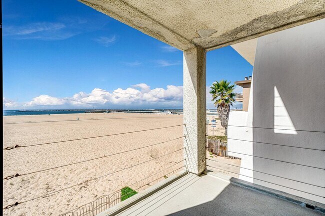Balcony off living room - 6303 Ocean Front Walk