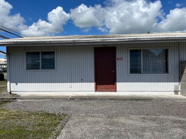 Building Photo - 525