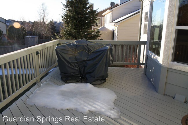 Building Photo - 9065 Bellcove Cir