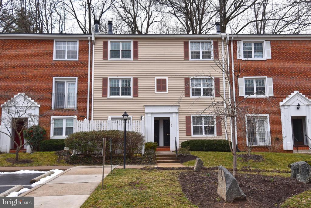 Foto principal - 4655 28th Rd S