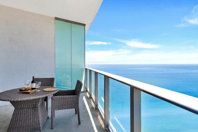 Building Photo - 4111 S Ocean Dr