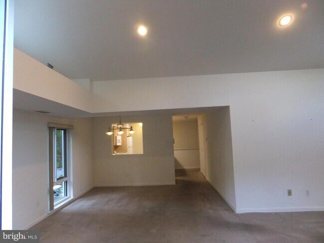 Foto del edificio - 1700 Oakwood Terrace
