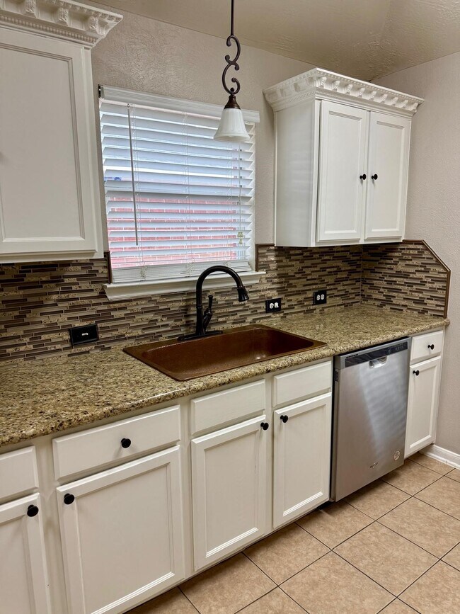 Foto del edificio - 19011 Bressingham Dr