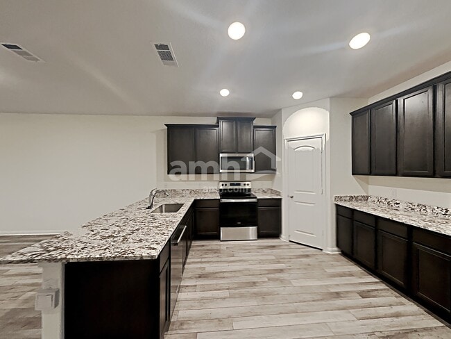 Building Photo - 1198 Treeta Trail