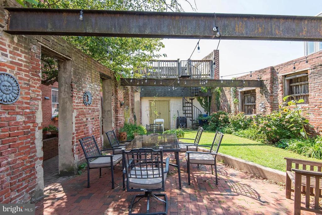 Foto principal - 212 Carpenter St