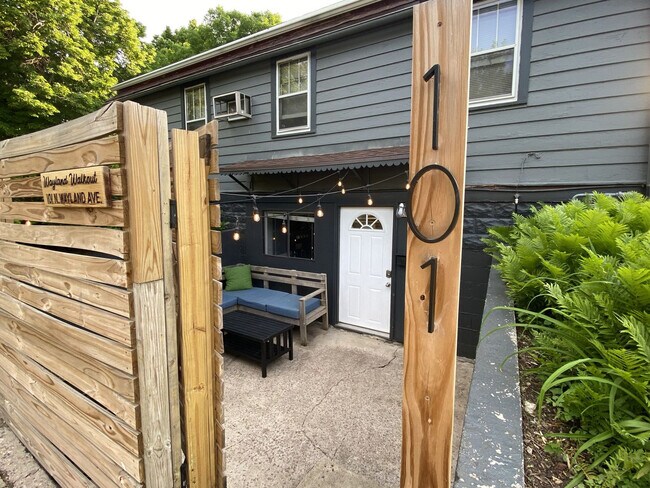 Foto del edificio - 101 N Wayland Ave