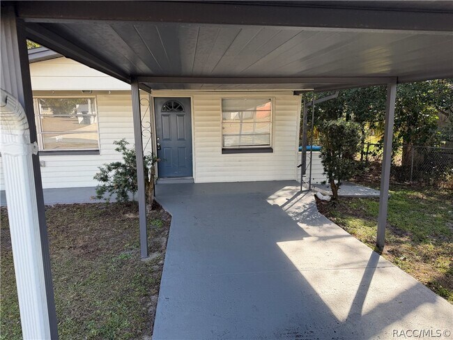 Foto del edificio - 7 N Jackson St