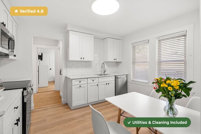 Foto del edificio - New RoostUp Furnished Private Bedroom with Private Bath near Savin Hill, Dorchester!