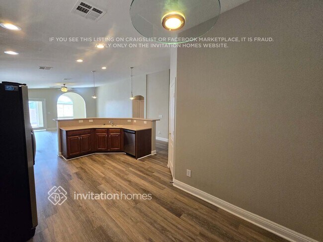 Building Photo - 6067 Camden Cove St