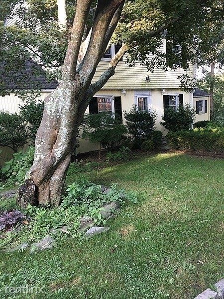 Building Photo - 4 br, 2.5 bath House - 1170 Mamaroneck Avenue