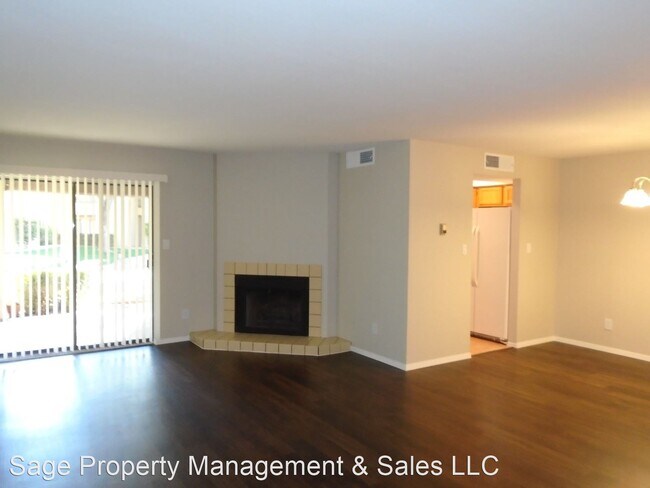 Building Photo - 2 br, 2 bath House - 9115 E. Purdue Ave #117