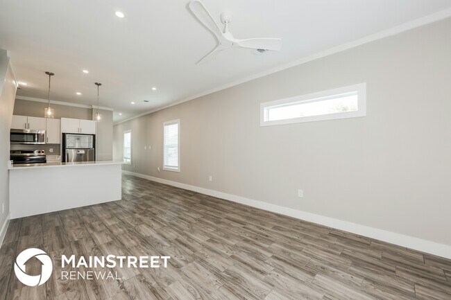 Foto del edificio - 1246 Lonsdale Ave