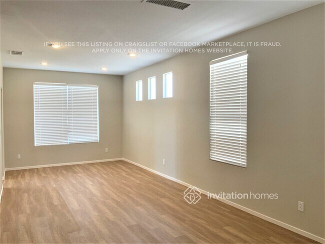 Building Photo - 2992 Scenic Valley Way