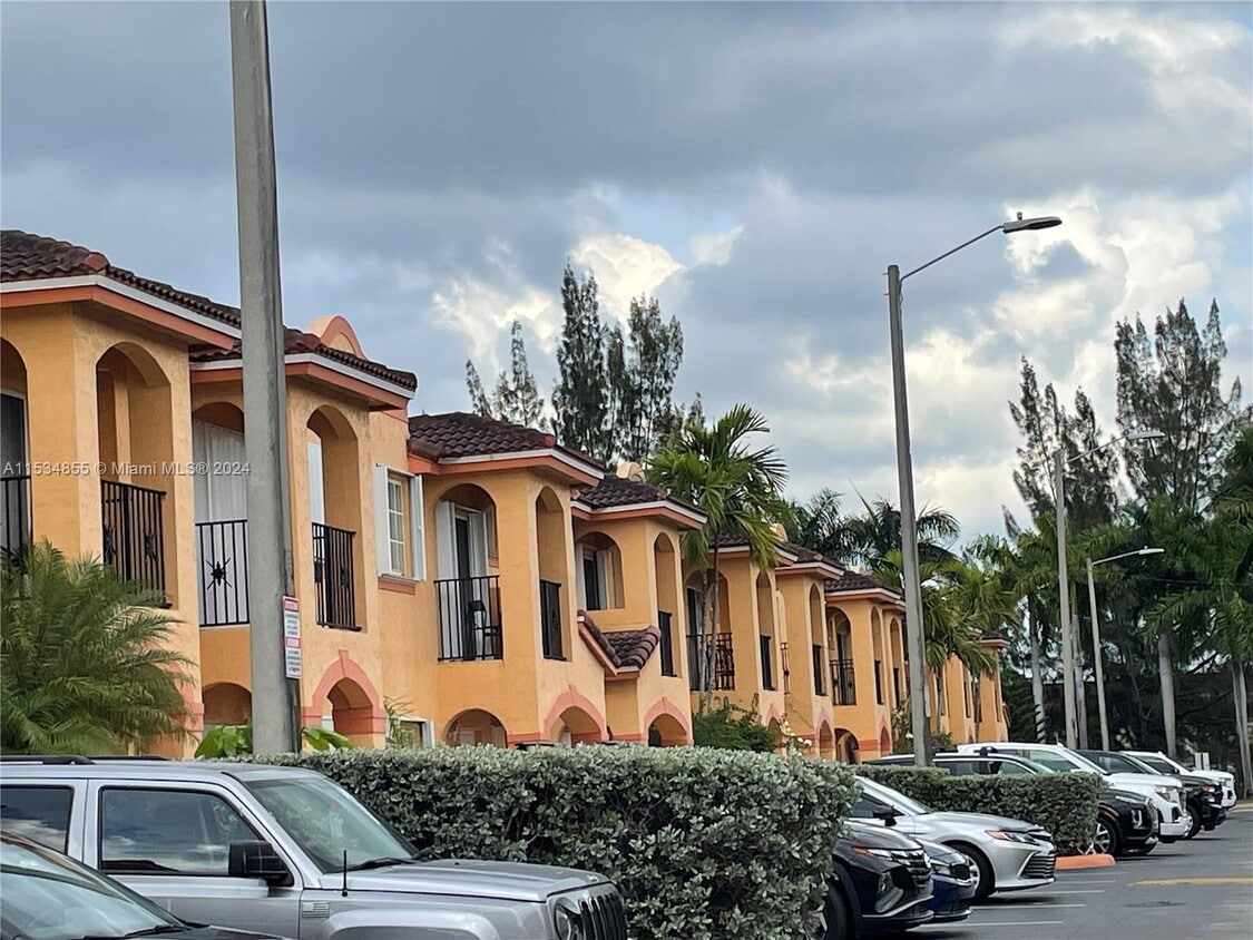 Foto principal - 8771 NW 106th Ln