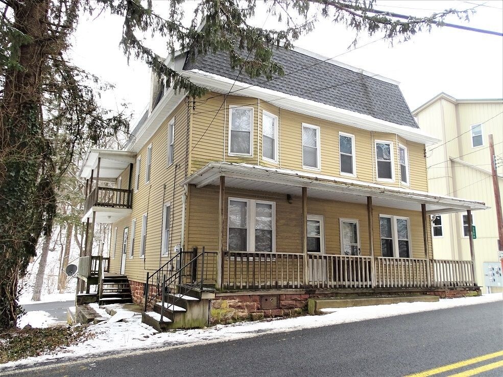 Primary Photo - 390 N Clay Rd