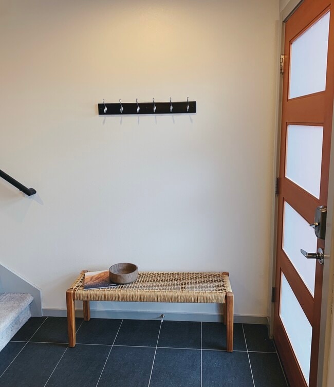 Foto del edificio - 4712 Delridge Way SW