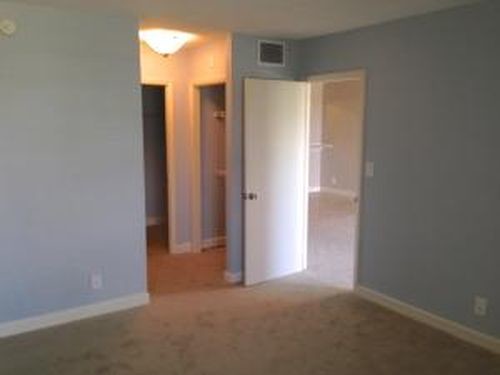 Foto del edificio - 555 NW 4th Ave