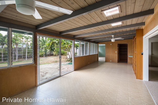 Building Photo - 5 br, 3 bath House - 683 N Kalaheo