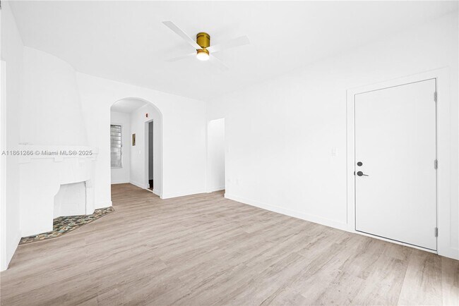 Foto del edificio - 641 10th St