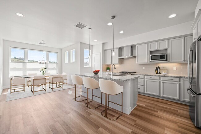 Foto del edificio - 7780 Town Square Way