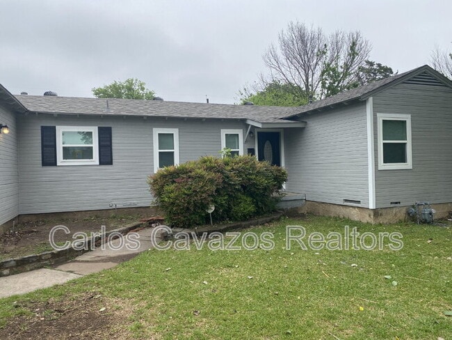 Photo - 1617 Meadowbrook Dr House