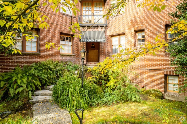 Entrance - Arenson Court