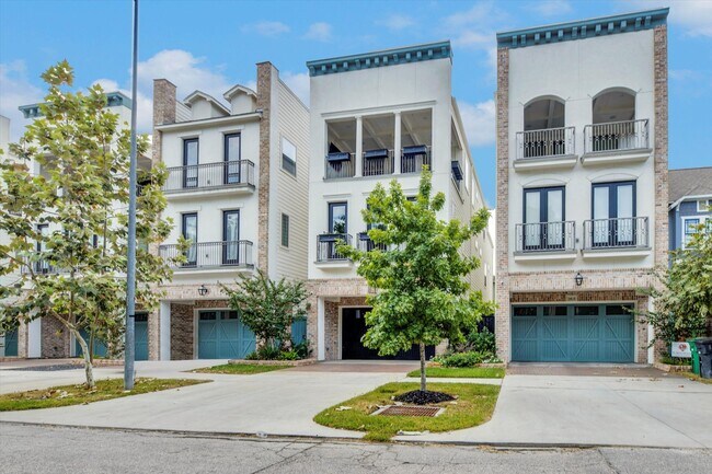 Building Photo - 540 W 26th St
