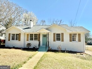 Building Photo - 214 Beechwood Cir