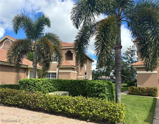 Foto del edificio - 13231 Sherburne Cir