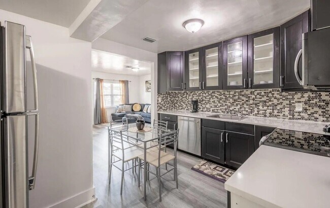 Foto del edificio - 3120 SW 12th Pl