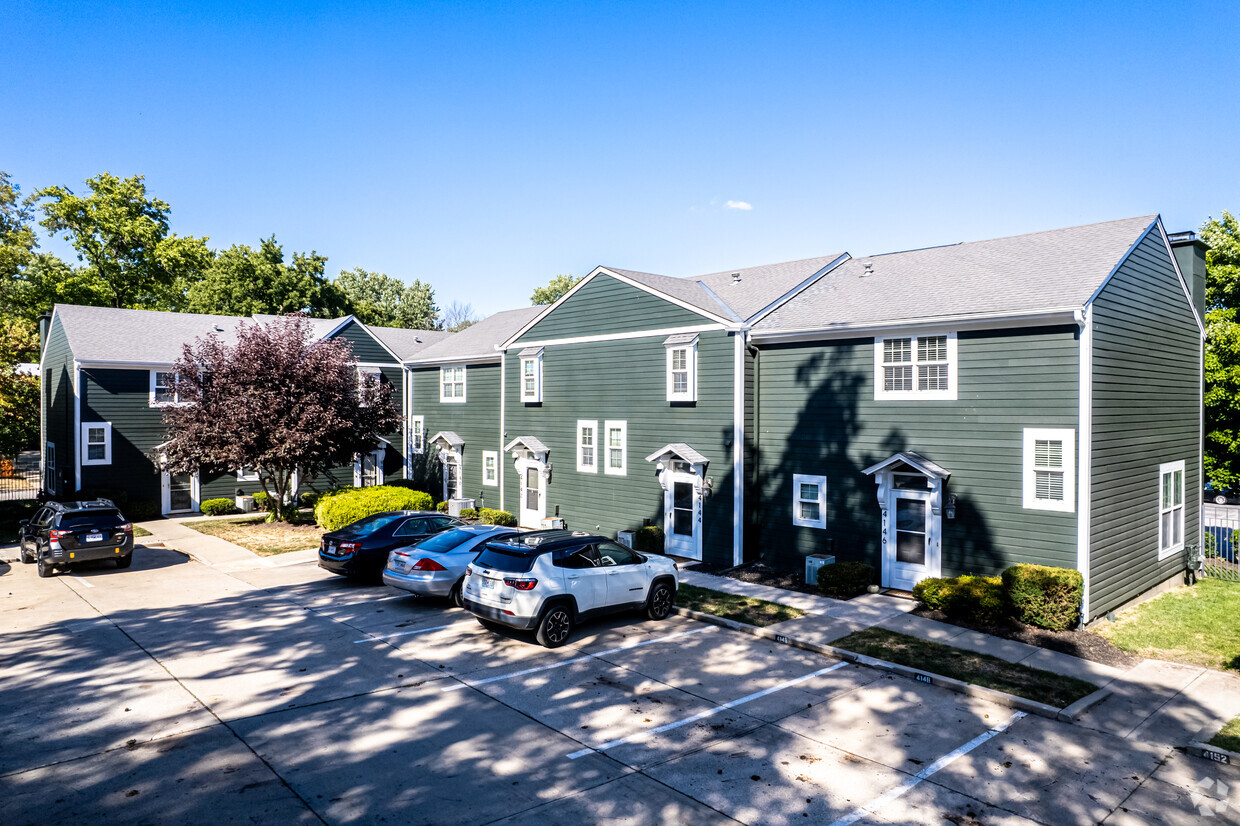 Primary Photo - Roanoke Townhomes