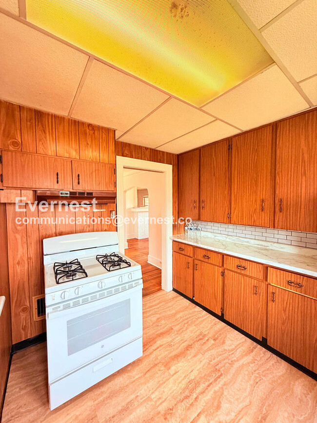 Foto del edificio - 3209 W Grand St