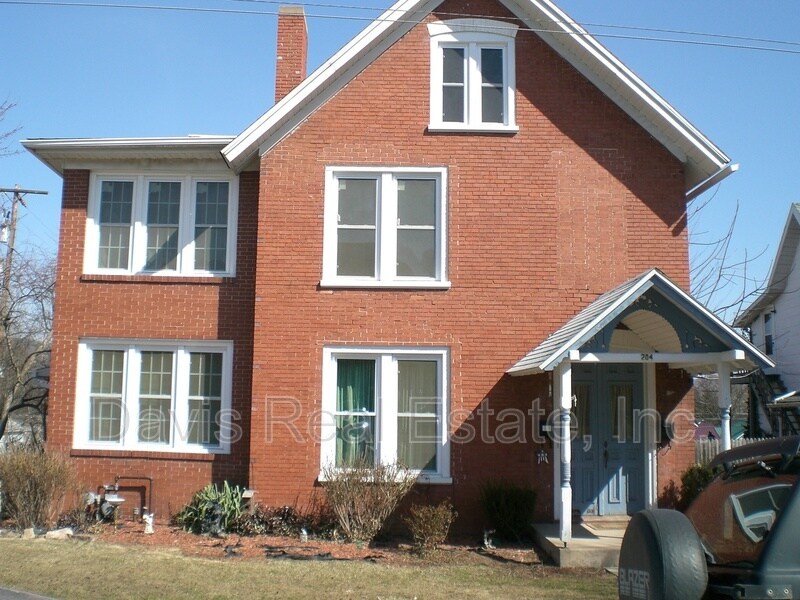 204 S Fairview St Unit APT 2, Lock Haven, PA 17745 Condo for Rent in