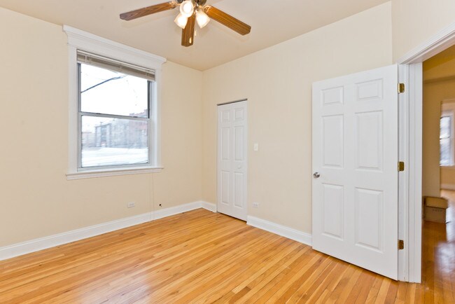 Foto del edificio - 2949 N Broadway