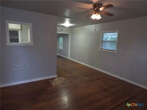 Building Photo - 921 Duval Ct