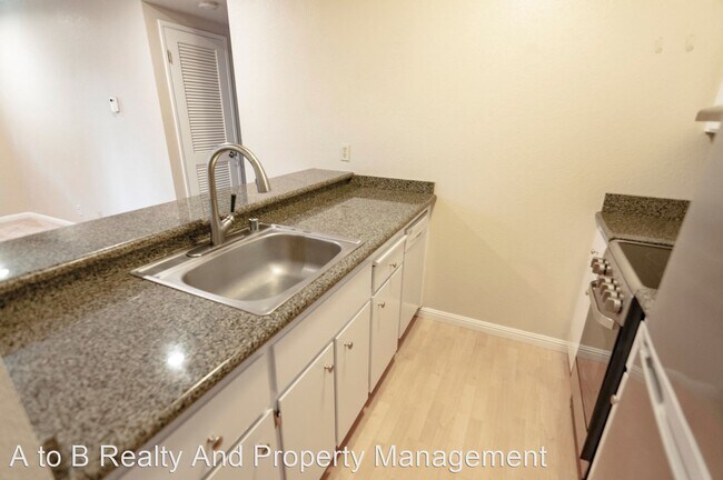 Building Photo - 2 br, 1 bath House - 279 Stonegate Cir