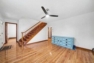 Building Photo - 15 Forge Hill Rd