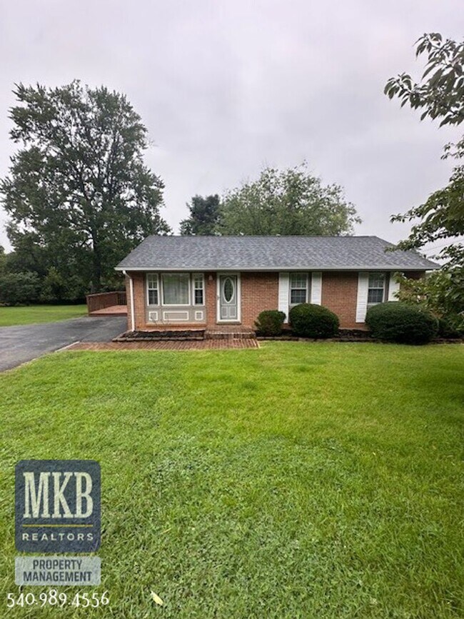Building Photo - 3 Bedroom in Vinton