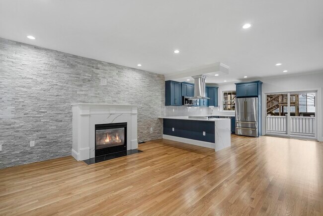 Foto del edificio - 602 E 3rd St