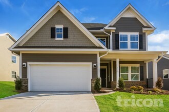 Building Photo - 176 Queenshall Rd