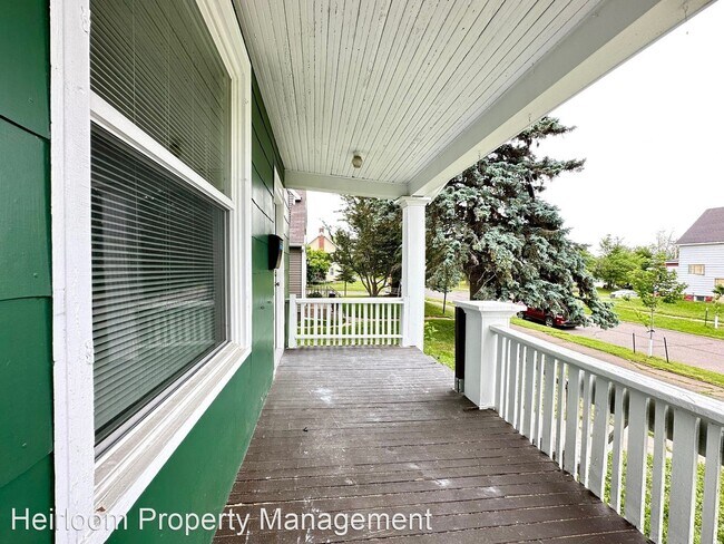 Building Photo - 3 br, 1.5 bath House - 3905 W 6th St