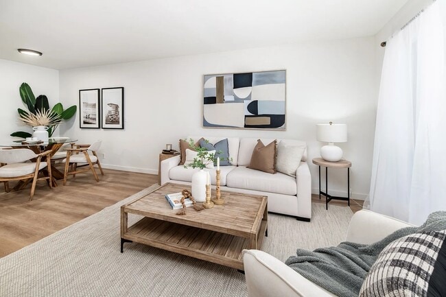 Foto del edificio - 1826 S Rimpau Blvd