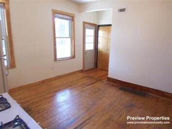 Building Photo - 346 Faneuil St