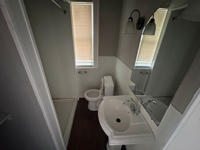 Foto del edificio - 1473-1475 Hildreth Avenue