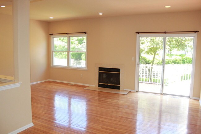 Building Photo - 29 Summerhill Dr