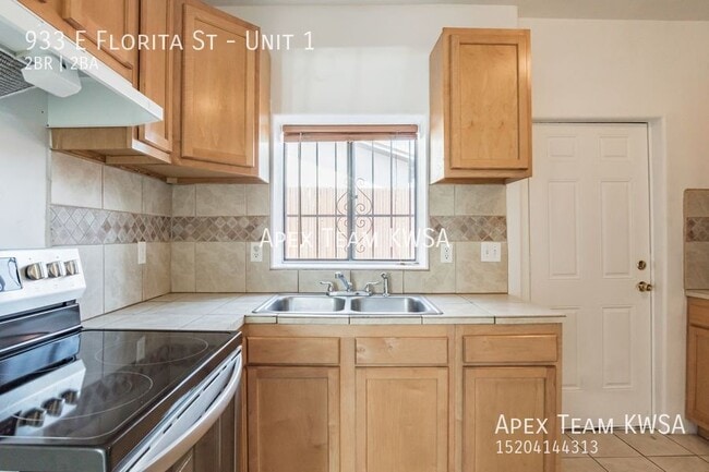 Foto del edificio - 933 E Florita St