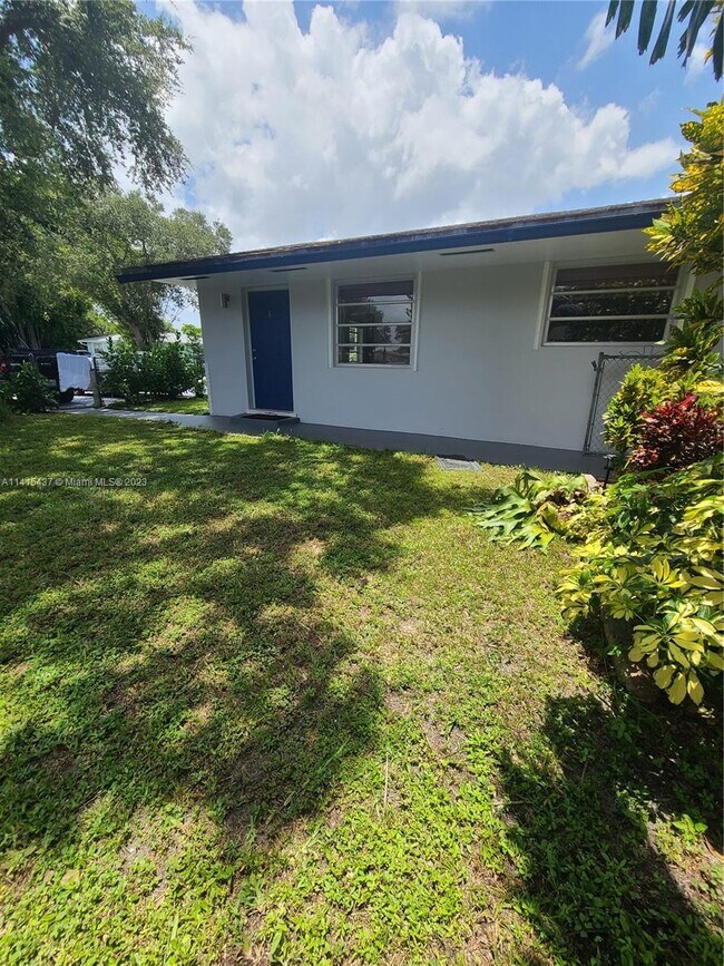 Foto del edificio - 5120 SW 26th Ave